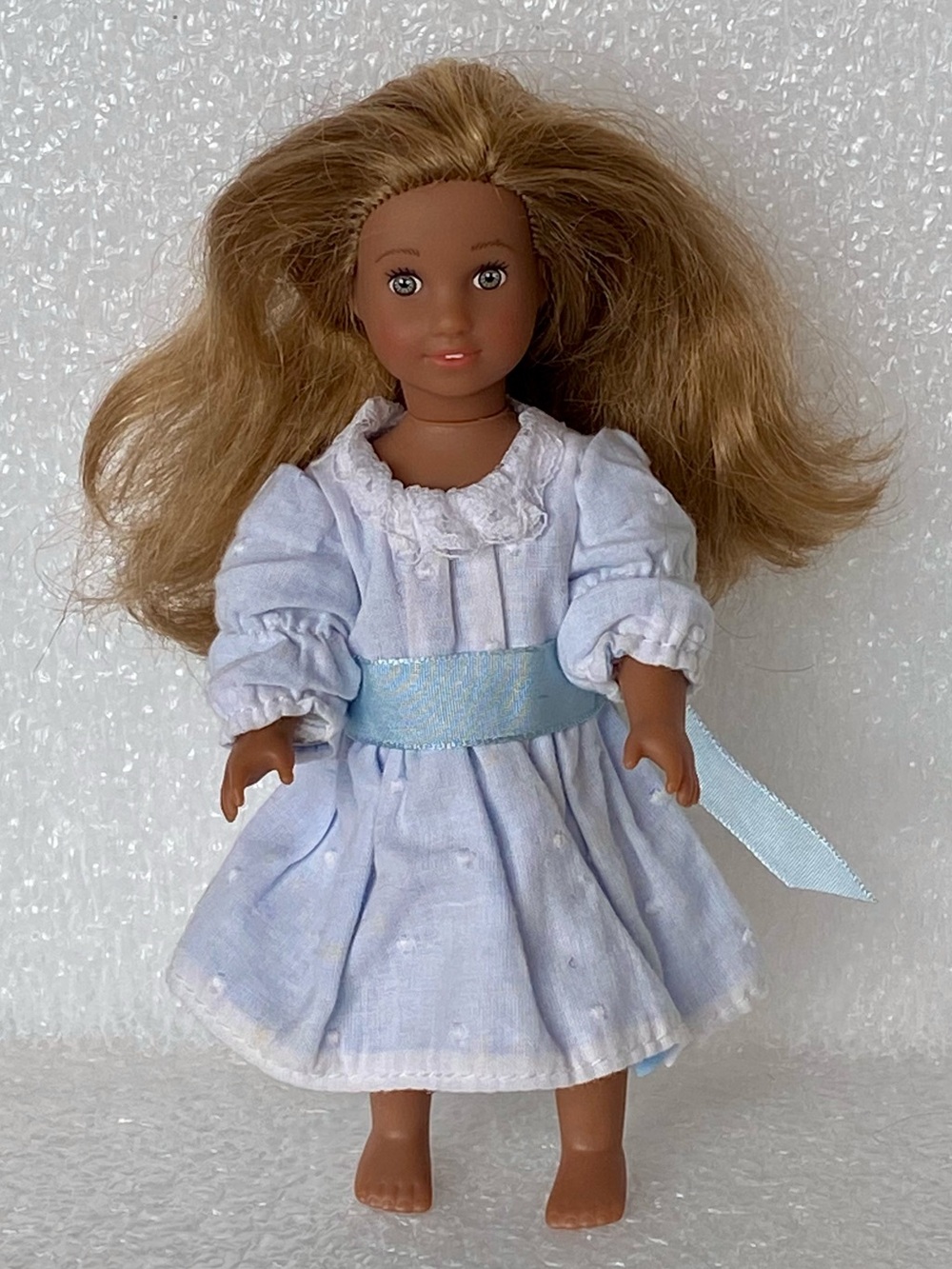 American Girl Mini Doll Lea Clark 6.5" Tall
Redressed